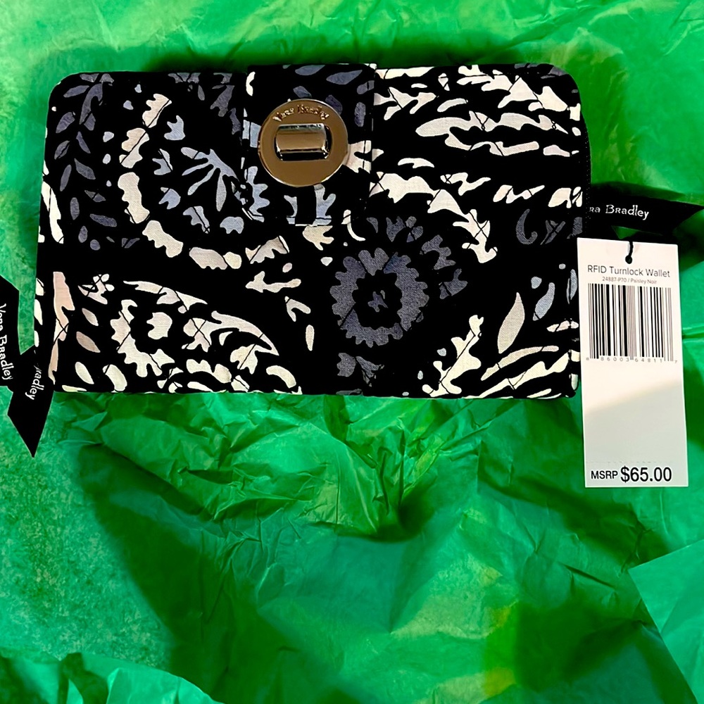 Vera Bradley 100% cotton color black and white wallet